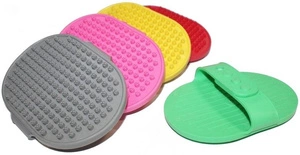 Dingo Peigne en caoutchouc parfumé 13cm