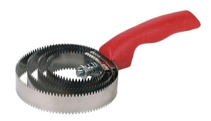 Peigne en spirale Kerbl pour chevaux et bovins, diamètre 10,5 cm