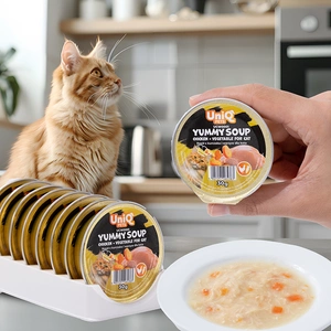UNIQ PETS ROYAL CHICKEN PÂTE POUR CHATS, bouillon de poulet et de légumes, 30 g x 8 pièces